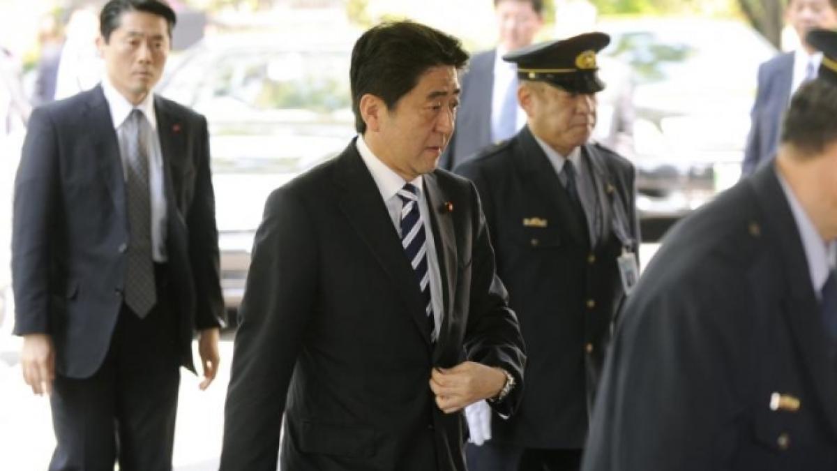 premierul japoniei implicat intr un accident rutier