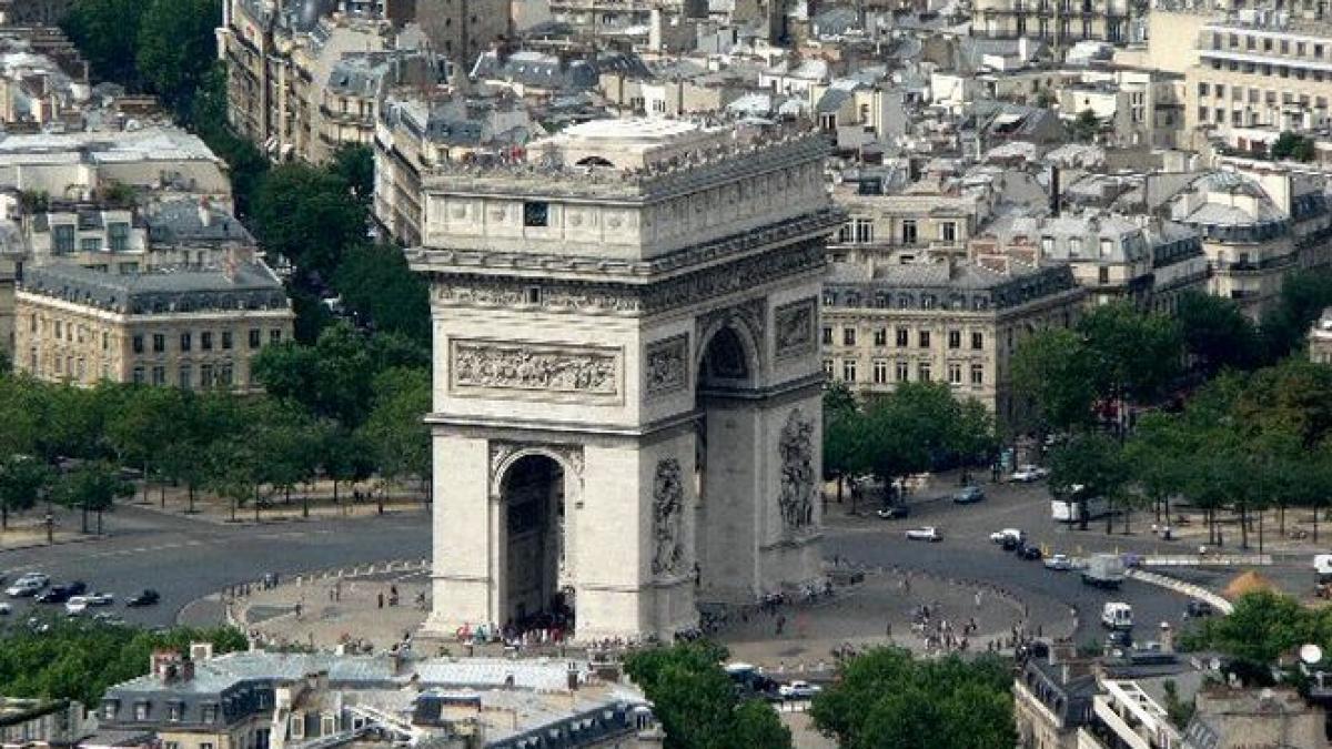 alerta cu bomba la paris una dintre cele mai aglomerate zone ale capitalei franceze a fost evacuata