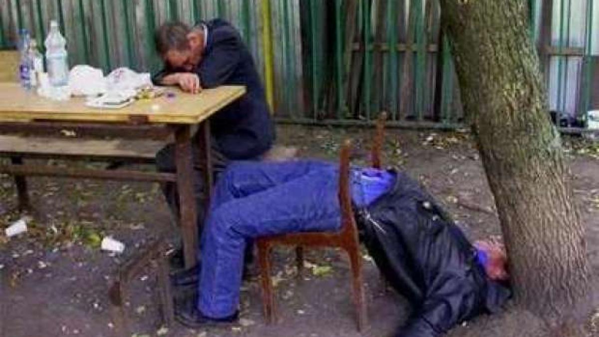 ce au facut trei romani dupa ce au baut pana n au mai putut sta in picioare toti soferii si au