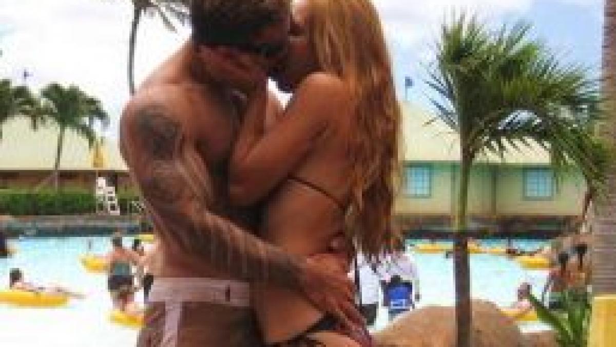 nu si inchipuiau ca o lume intreaga va rade de acest moment tandru nici nu te mai poti concentra