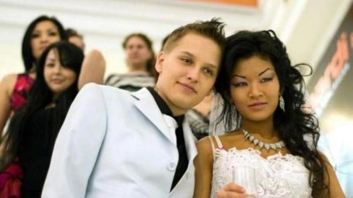 casatoria lor a fost interzisa de tara in care locuiesc acesti miri au sfidat biserica si legea