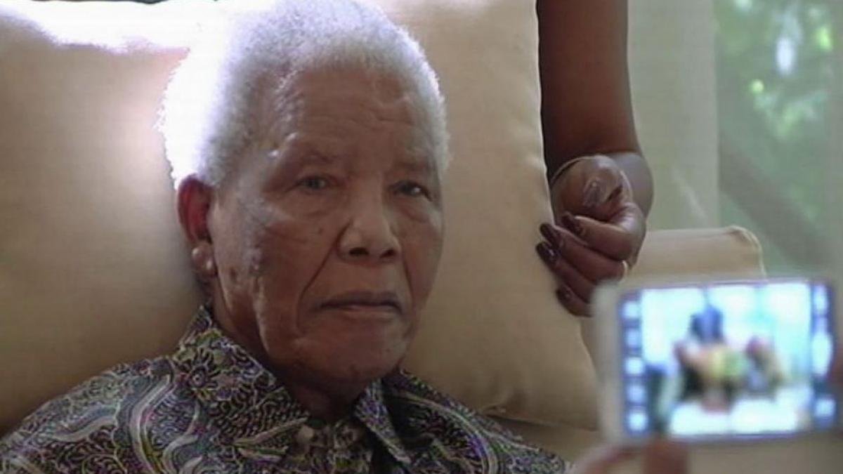 imaginile cu nelson mandela care au starnit nemultumire in africa de sud