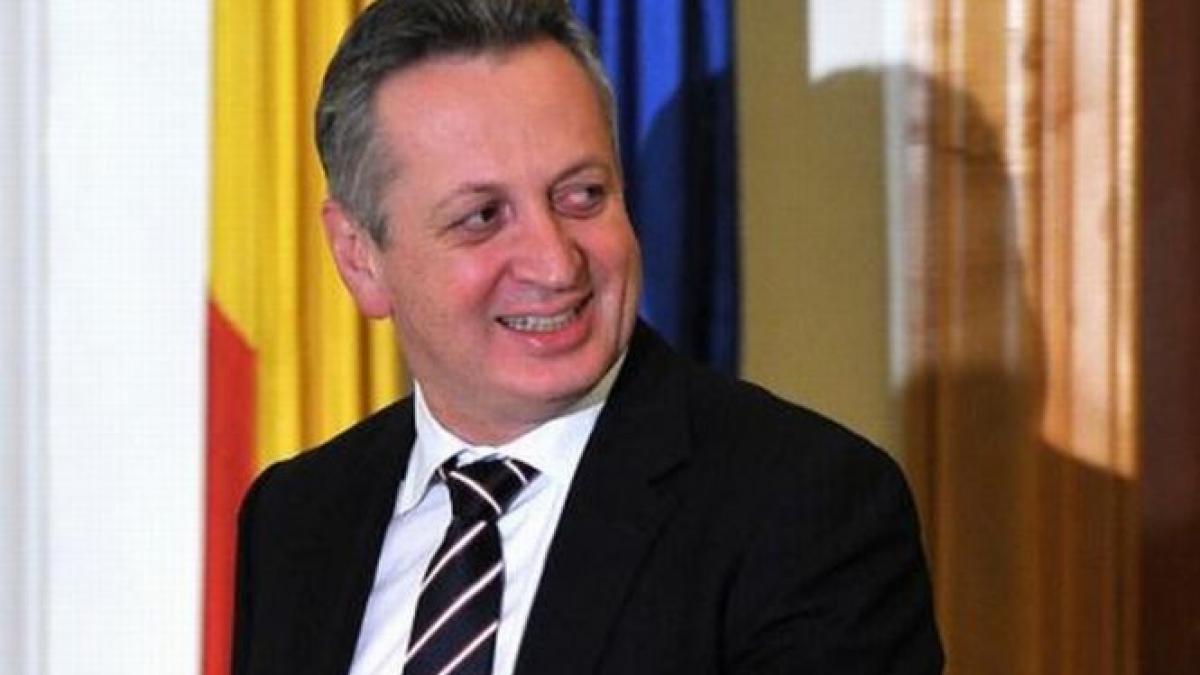 ministrul transporturilor relu fenechiu schimba regulile pentru privatizarea cfr marfa