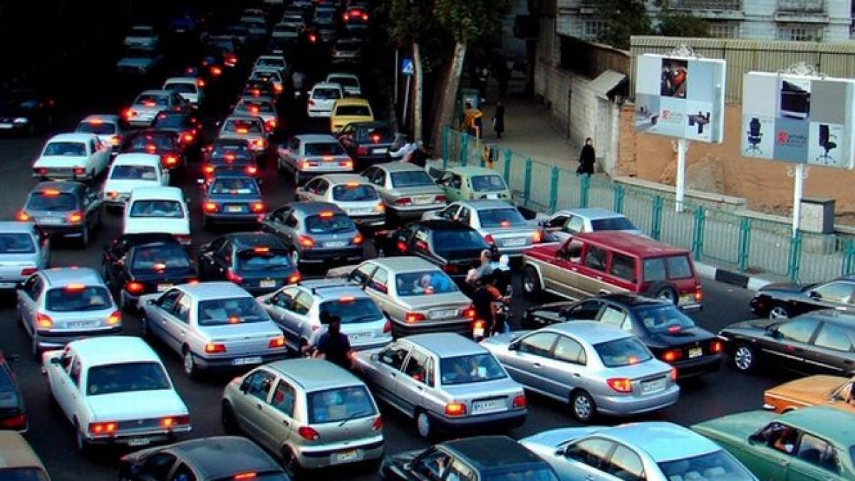 gata vacanta de azi toata lumea se intoarce la munca coloanele de masini s au intins pe zeci de