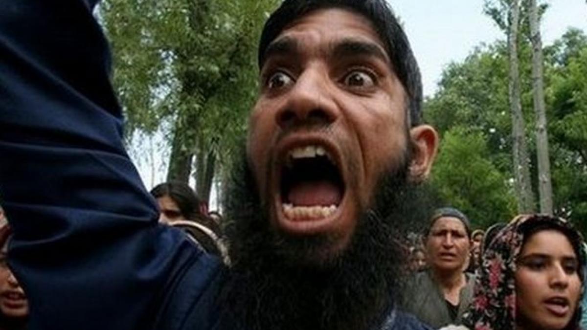 musulmanii din intreaga lume indemnati sa atace interesele franceze