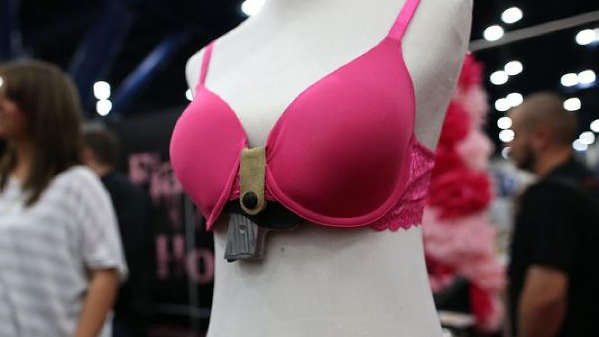 sutienul care tine departe raufacatorii vezi ce poate face