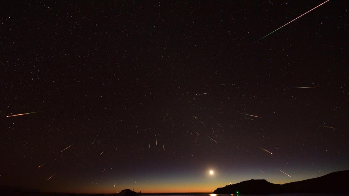 imaginea incredibila realizata in noua zeelanda ploaia de meteori eta aquarid