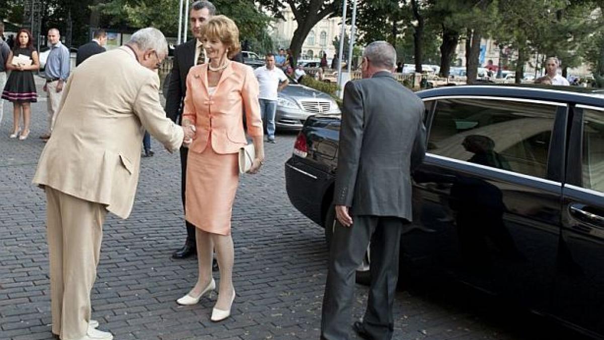 in capitala astazi va fi sarbatorita ziua regalitatii totul se va incheia cu petrecerea de la