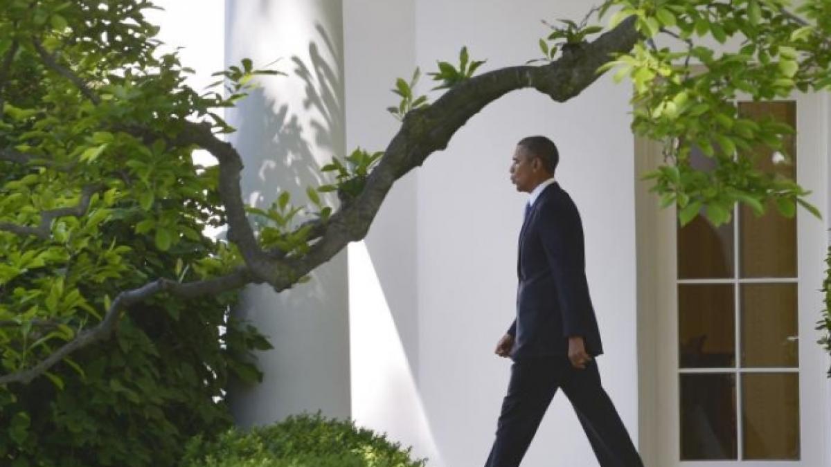 o anexa a casei albe a fost evacuata de urgenta