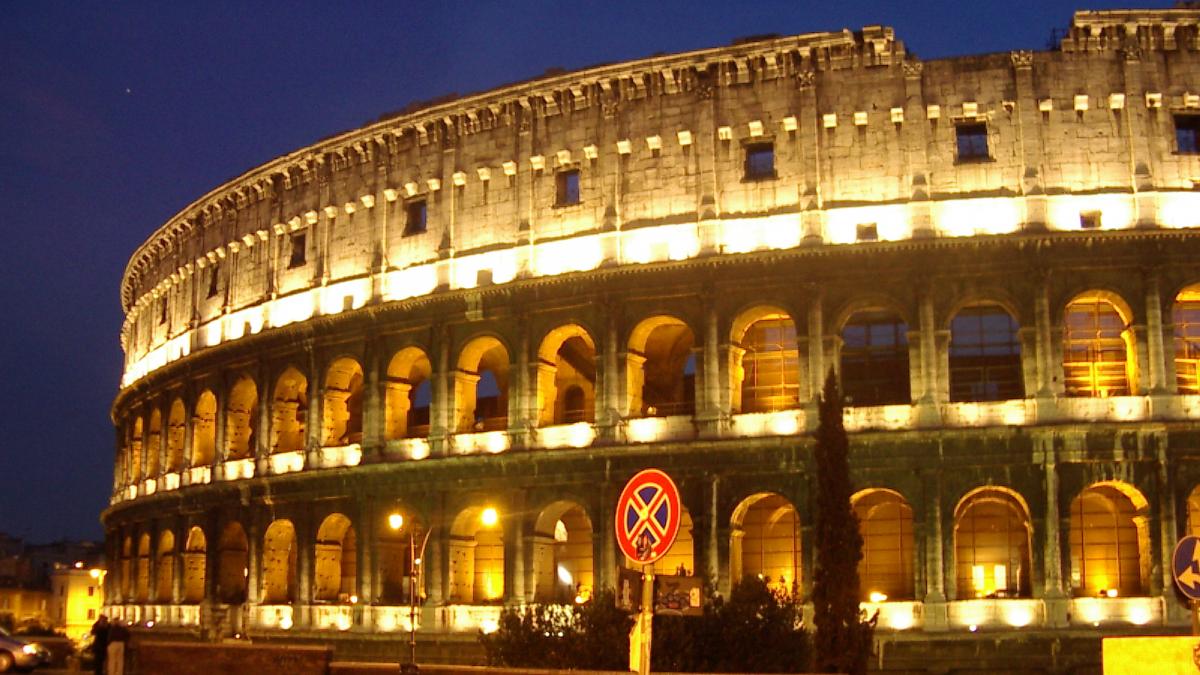 un artist de strada a fost arestat la roma pentru ca semana prea tare cu fostul papa ioan paul al