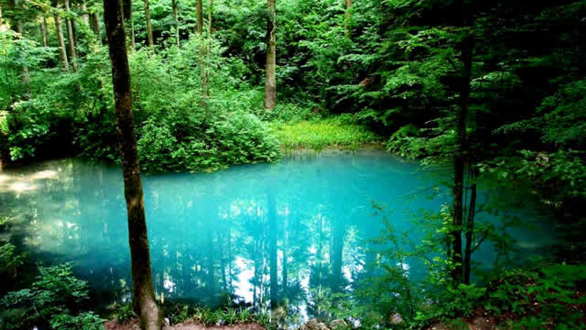 locul din romania care pare opera unui pictor faimos este ireal e dumnezeiesc