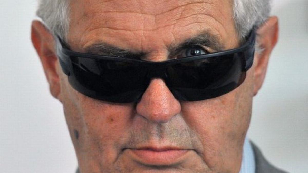 presedintele cehiei beat la o ceremonie oficiala