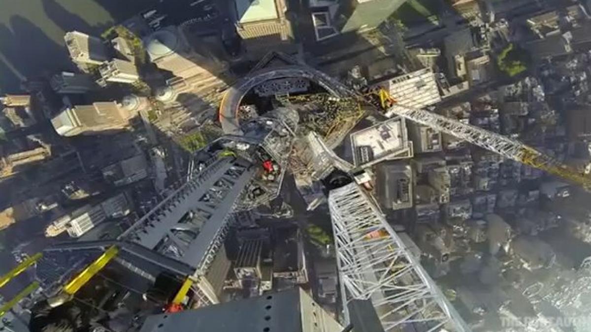 privelistea care da speranta americii primele imagini din varful turnului libertatii din new york