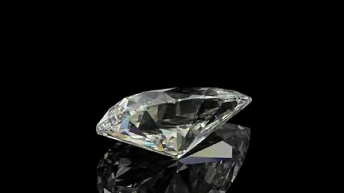 un diamant incolor pur de 101 carate va fi scos la licitatie astazi la geneva