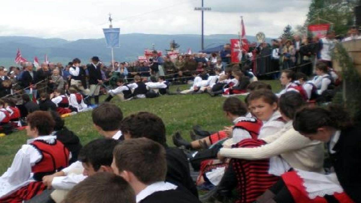 presedintele si vicepremierul ungariei asteptati la pelerinajul de rusalii de la sumuleu ciuc