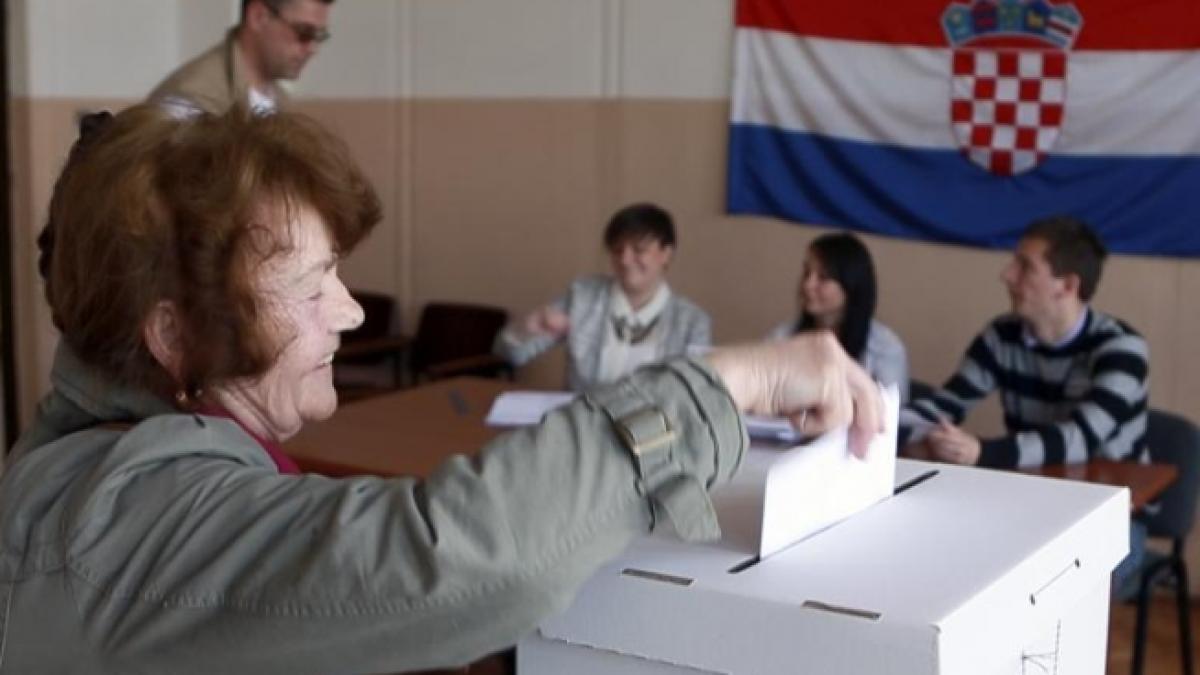 croatii sunt chemati la urne in cadrul unor alegeri cu valoare de test inainte de aderarea la ue