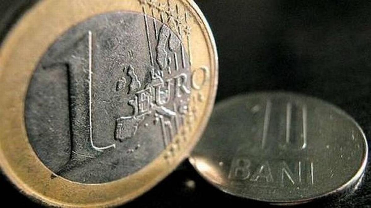 a urcat inca din prima ora a sedintei interbancare cu cat se vinde acum 1 euro