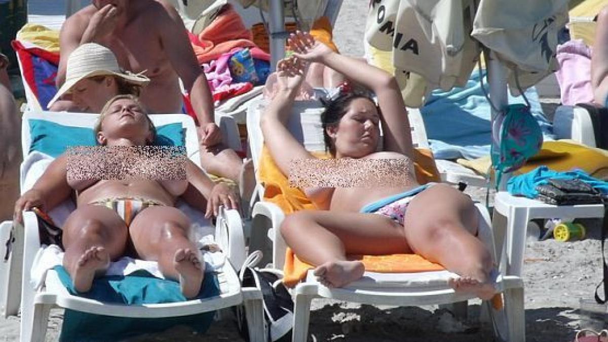 regula in statiunea mamaia este interzis scaldatul in mare fara costume de baie