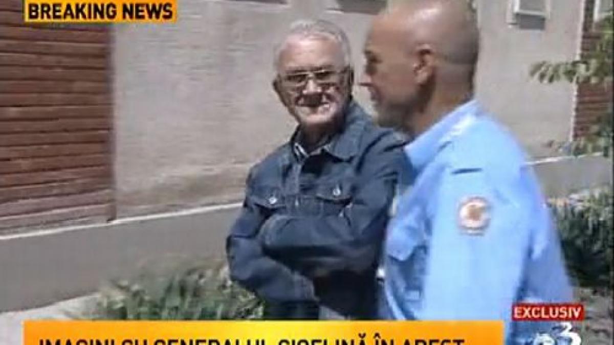EXCLUSIV: Vezi aici imagini cu generalul Cioflină în arest