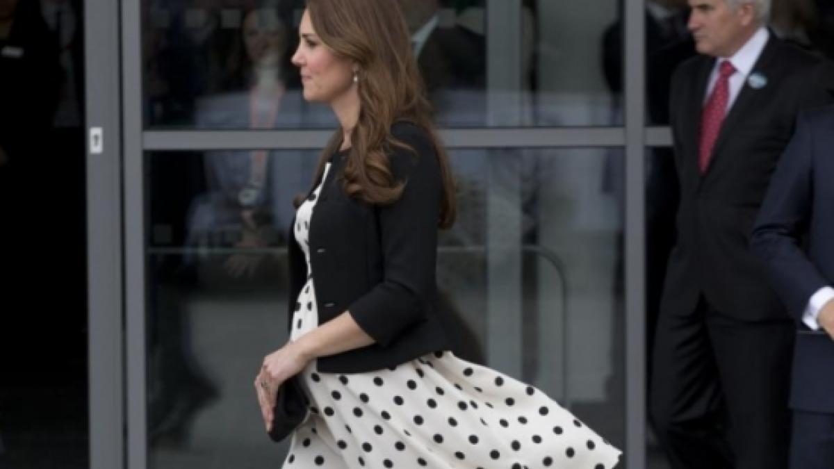 milioane de oameni s au uitat la aceste imagini cum a fost fotografiata ducesa de cambridge