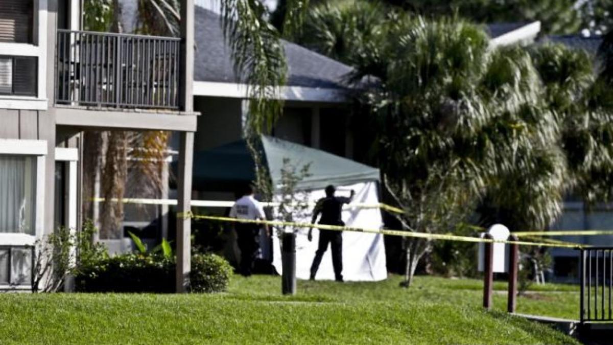 un barbat suspectat ca ar fi avut legaturi cu atentatul de la boston impuscat mortal de un agent fbi