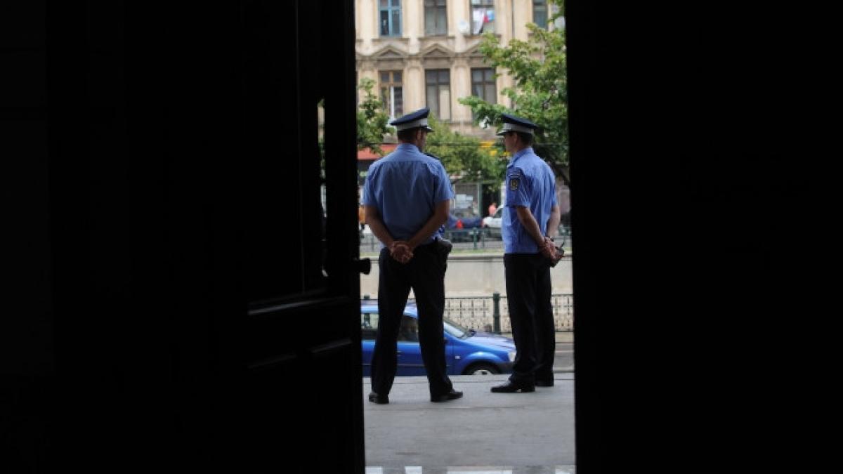 politistii ar putea primi salariu dublu pentru zilele libere lucrate