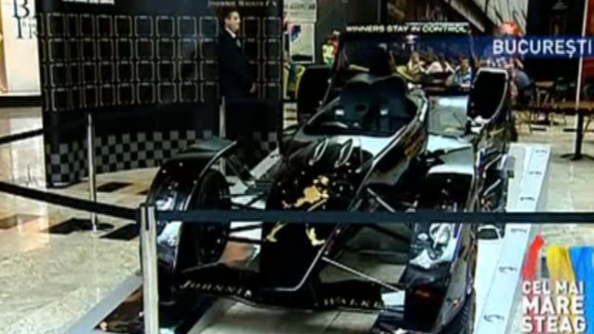 caparo t1 celebra masina a lui mika hakkinen si modelul mclaren f1 expuse pentru prima data in