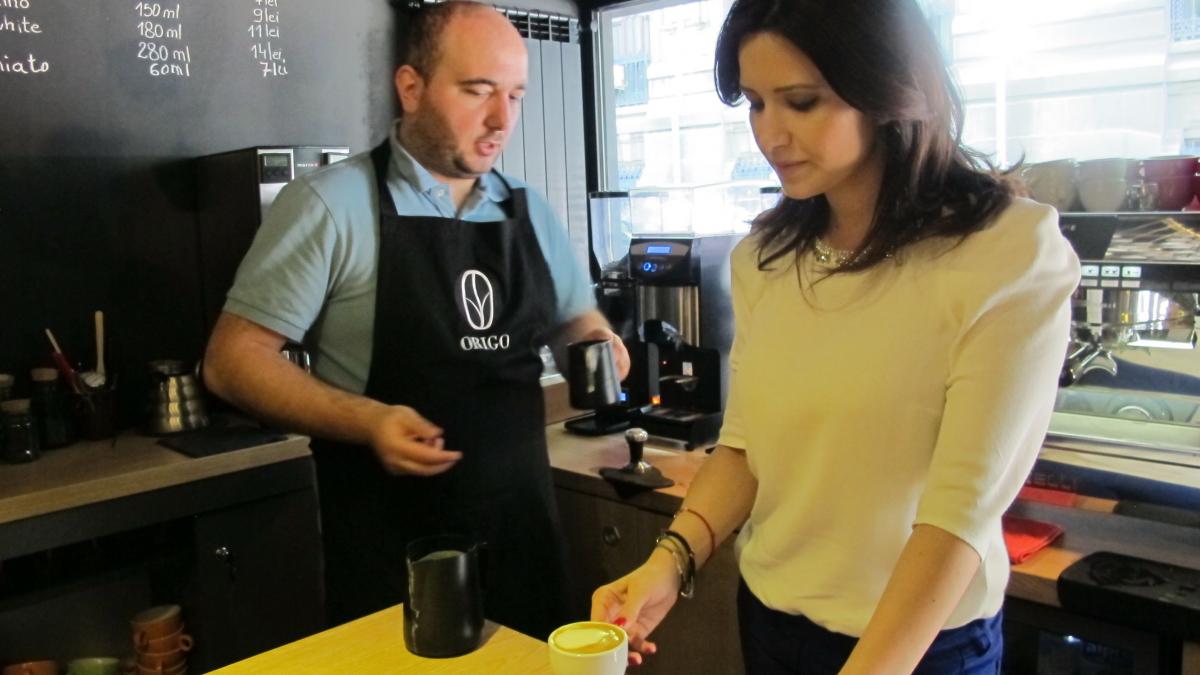 ela craciun cafeaua intre mit si realitate