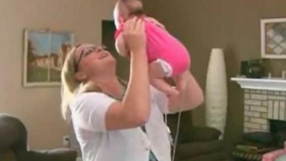 dovada ca oamenii fac minuni o femeie care a nascut in timp ce era in moarte clinica salvata in mod