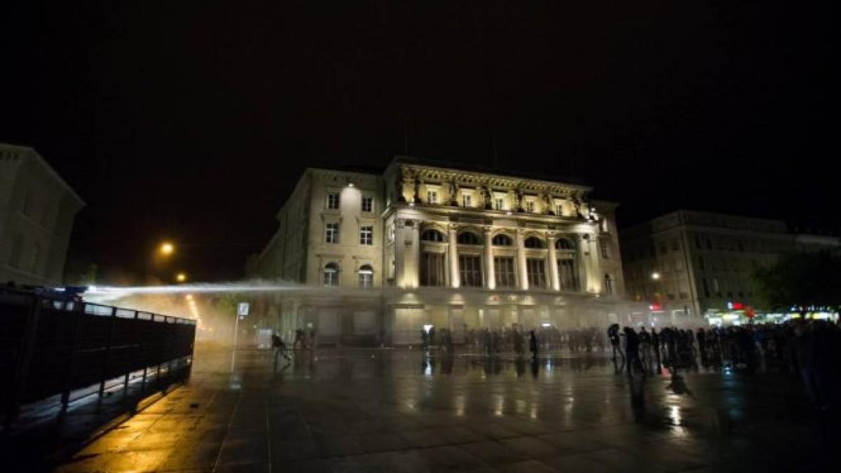 violente la un festival tehno desfasurat la berna cel putin 50 de persoane au fost ranite