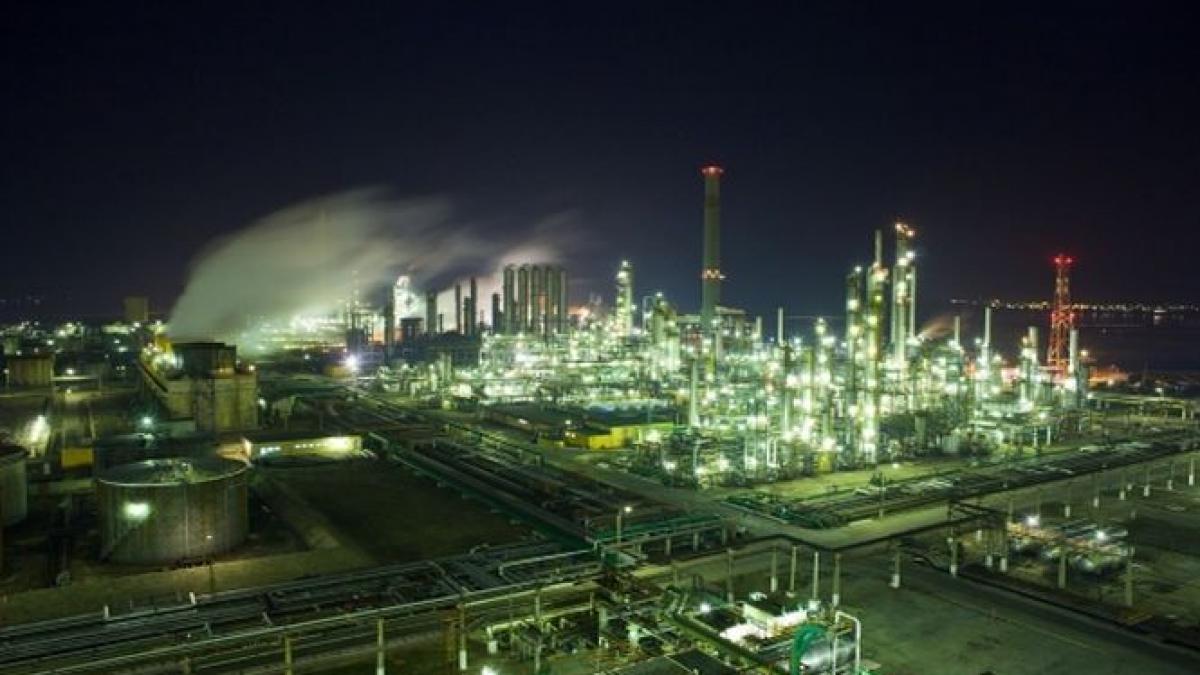 Petromidia refinery, 43 of Romania's refining capacity