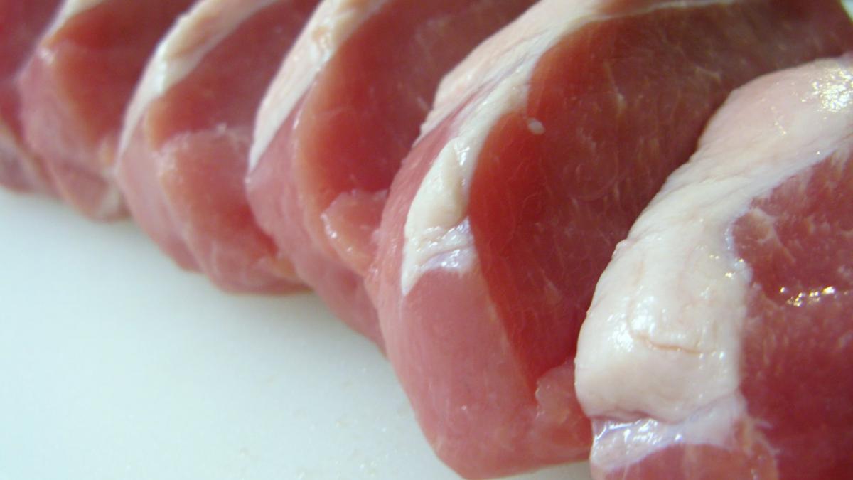 un producator de carne avertizeaza carnea de porc se va scumpi cu 12 15 pana la sfarsitul anului