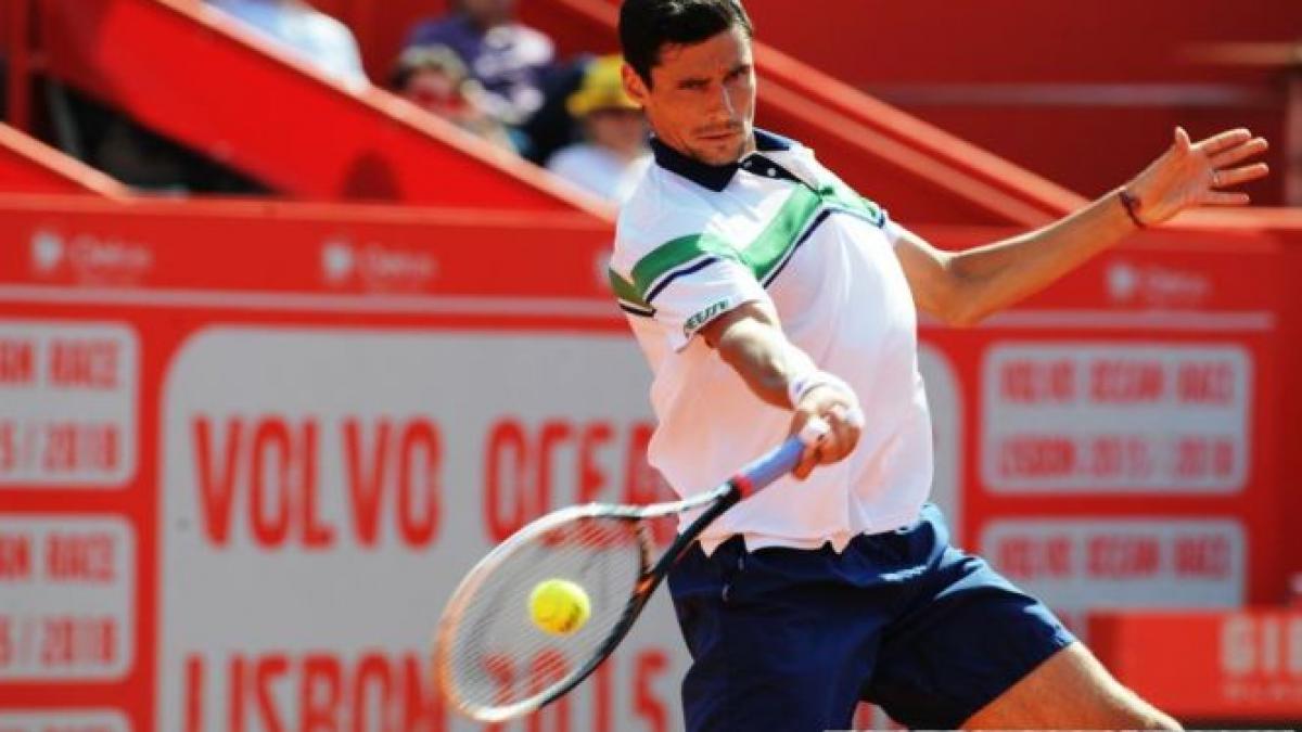victor hanescu s a calificat in turul 2 la roland garros