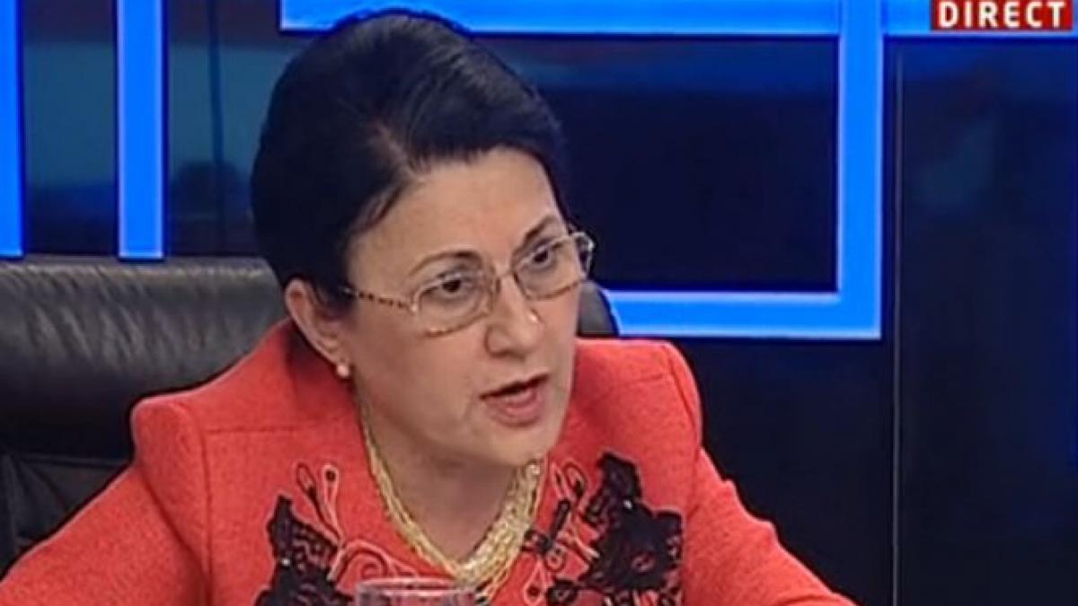 ce spune ecaterina andronescu despre cazul elevilor navetisti din constanta care au intrat in greva