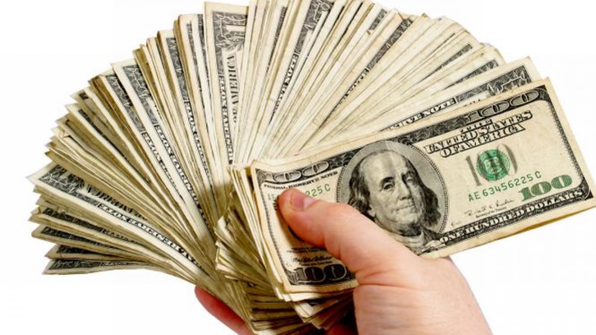 concediati de lux cine sunt cei care primesc compensatii de 500 000 de euro