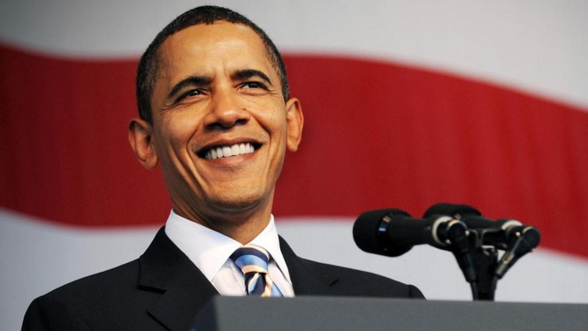 fotografia aceasta poate provoca un imens scandal la casa alba ce se vede pe gulerul presedintelui