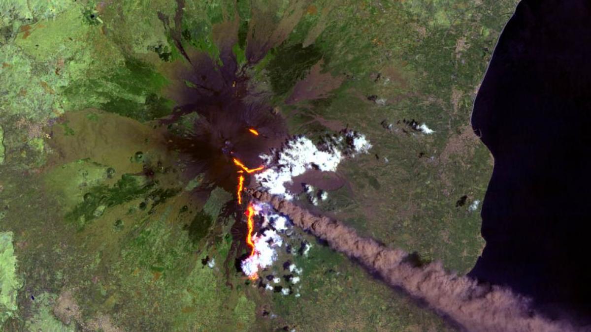 o tara intreaga ar putea fi stearsa de pe harta europei daca acest vulcan ar erupe expertii nu isi