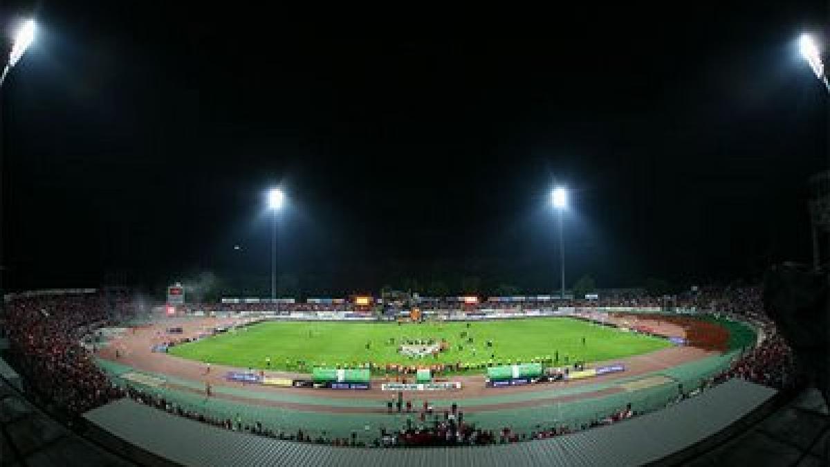 anghelache dinamo are antrenor vom anunta marti numele lui