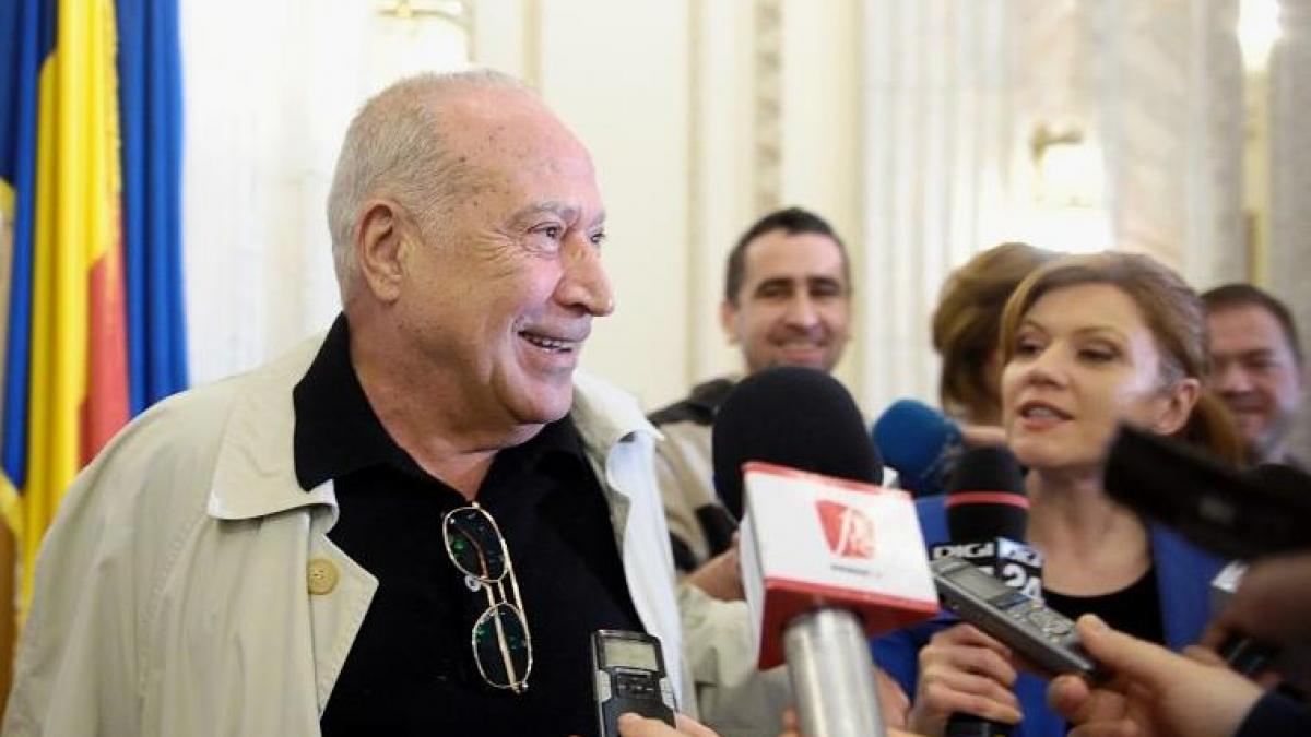 dan voiculescu daca cineva crede ca ma ascund acum este fie prost fie ticalos