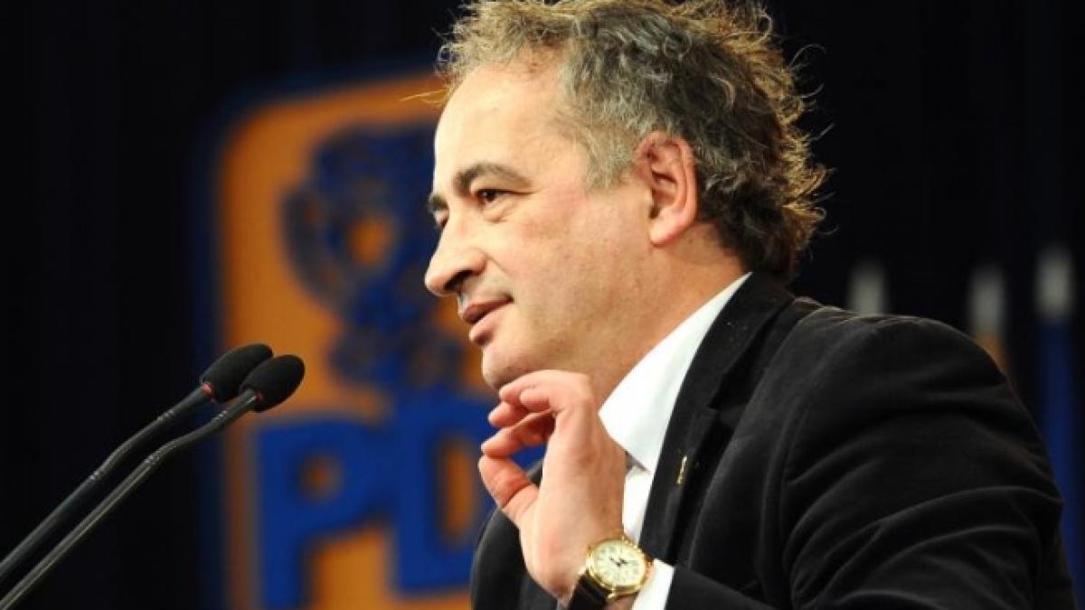 traian ungureanu ii ofer domnului paleologu o reducere de 100 la cursuri de maturizare politica