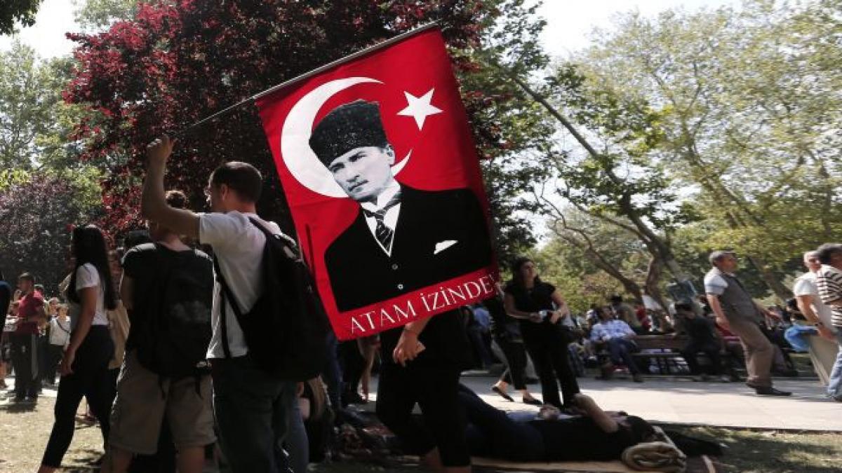 turcia mii de oameni au ocupat din nou piata taksim