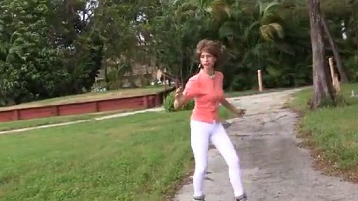 fa pasi si razi cu lacrimi o noua moda isterizeaza pasionatele de fitness