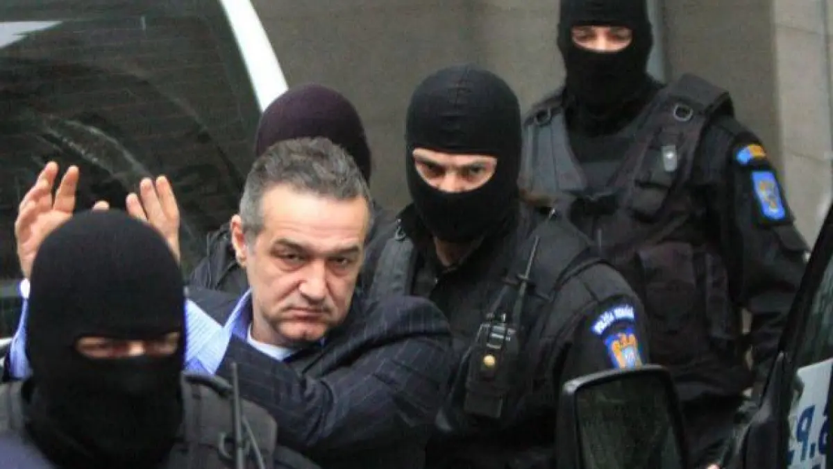 o noua condamnare pentru gigi becali toata lumea asteapta verdictul in cazul valiza