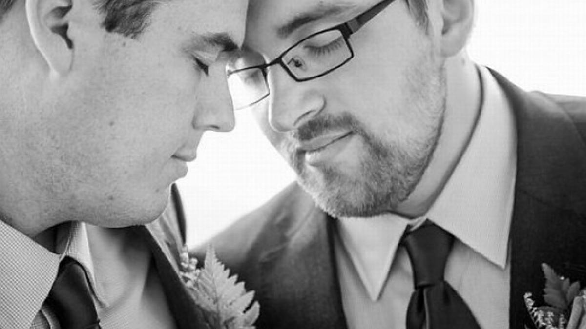 putin ar semna o lege privind interdictia adoptarii copiilor rusi de catre cuplurile gay