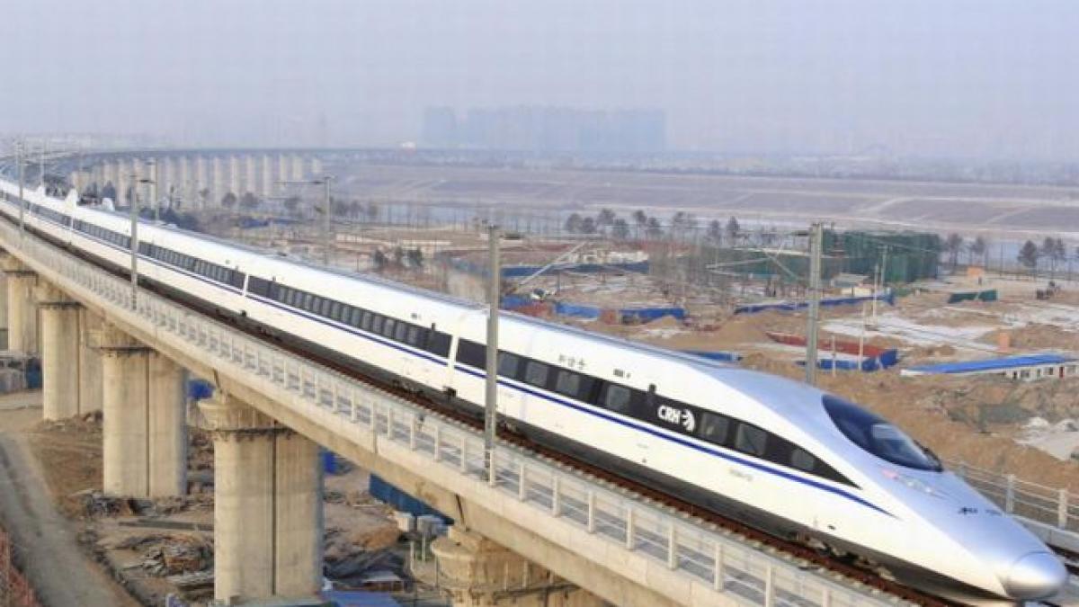 glontul care leviteaza testat in japonia trenul poate atinge impresionanta viteza de 500 km ora