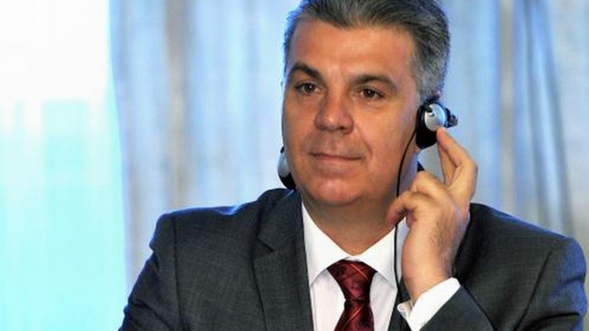 minute nelimitate in retea pentru deputati contractul de telefonie a fost renegociat