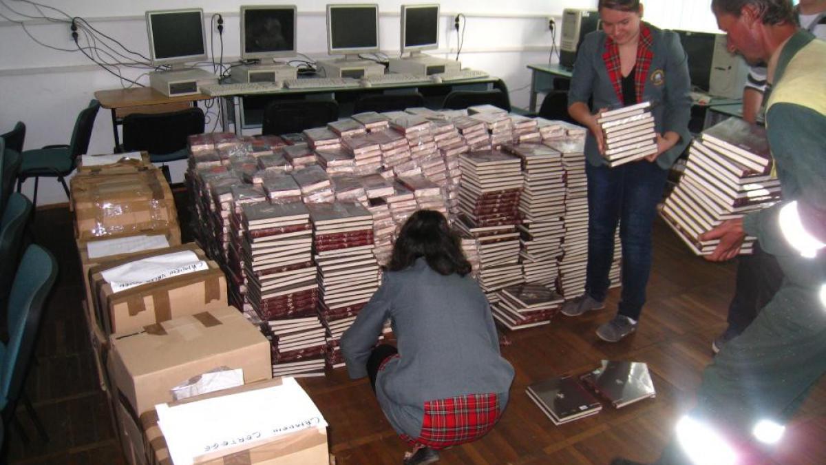 un copil lasat fara carti este un copil condamnat povestea oricarui bibliotecar scolar din romania