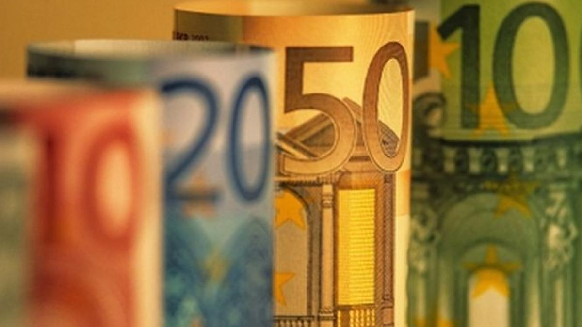 cursul euro a atins cel mai ridicat nivel din ultimele sapte luni si jumatate