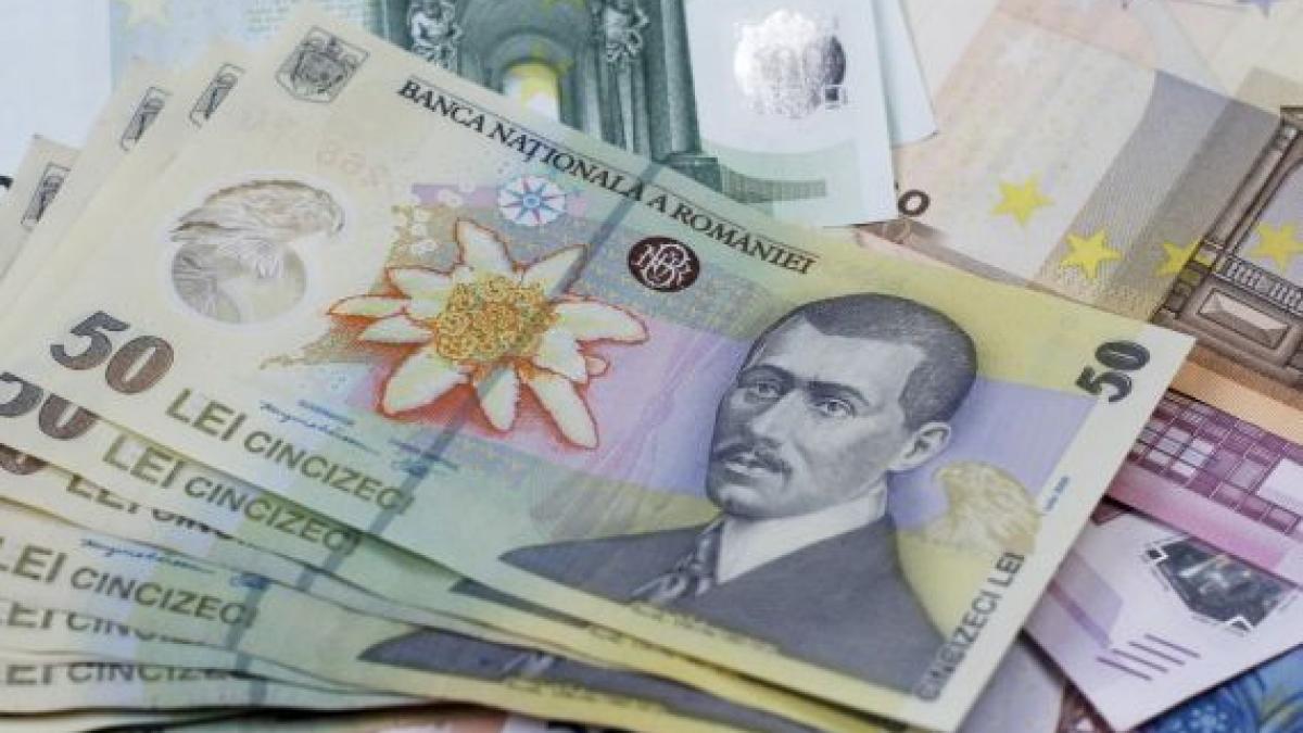 leul nostru a racit de la atatea ploi cea mai slaba cotatie a monedei noastre din 2013 atinsa azi