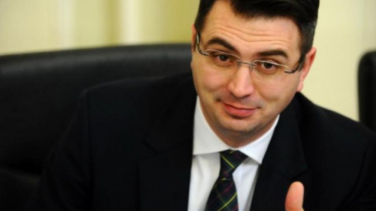 mai multi parlamentari din ppdd si pdl au demisionat din partide si vor sa formeze un grup in